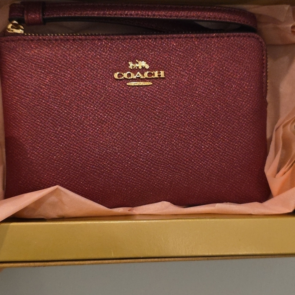 Coach Wristlet Zip Bag NWT